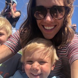 Meet your Posher, Caroline